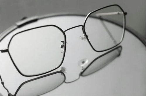 這副接力配送的新眼鏡，讓浙江醫生淚眼婆娑