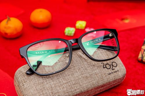 市橋云端眼鏡店 99元配防藍光眼鏡，新年換新look超值體驗